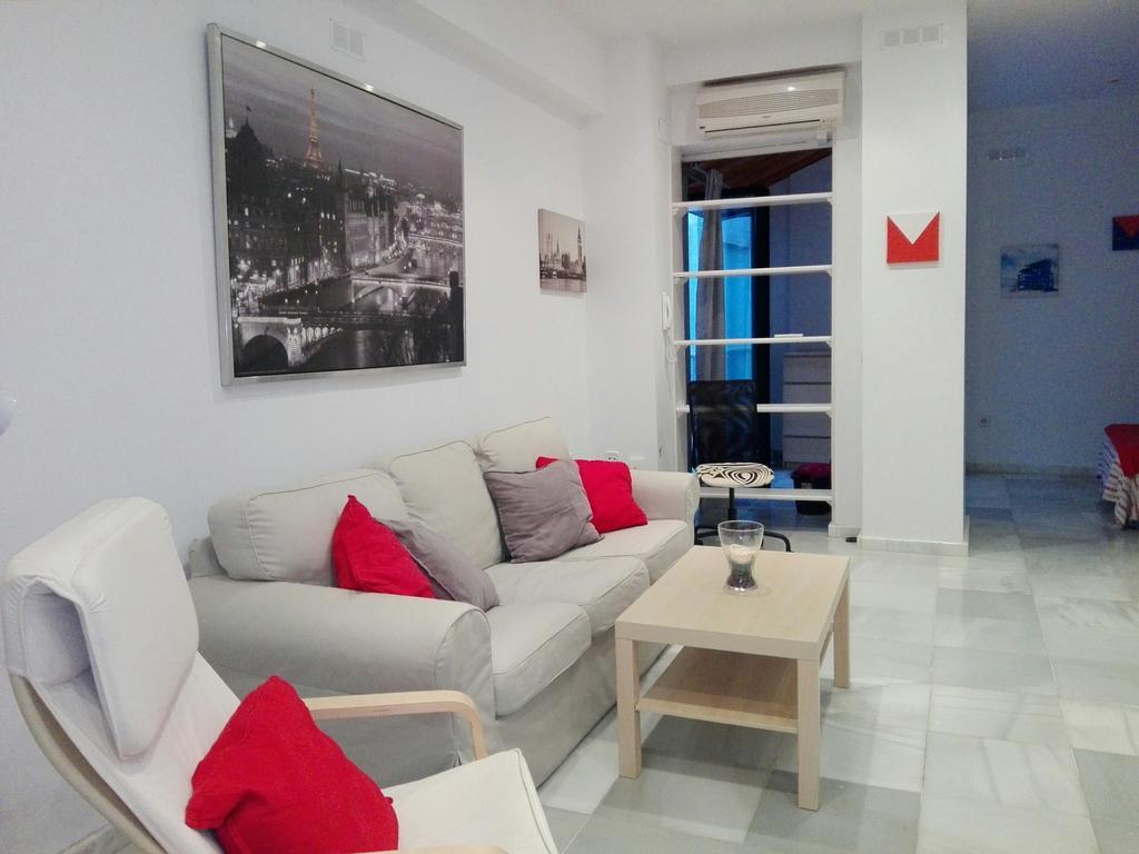 Centrico Apartamento Con Patio Privado Sevilha Exterior foto
