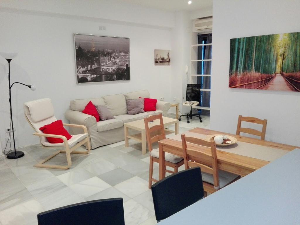 Centrico Apartamento Con Patio Privado Sevilha Exterior foto