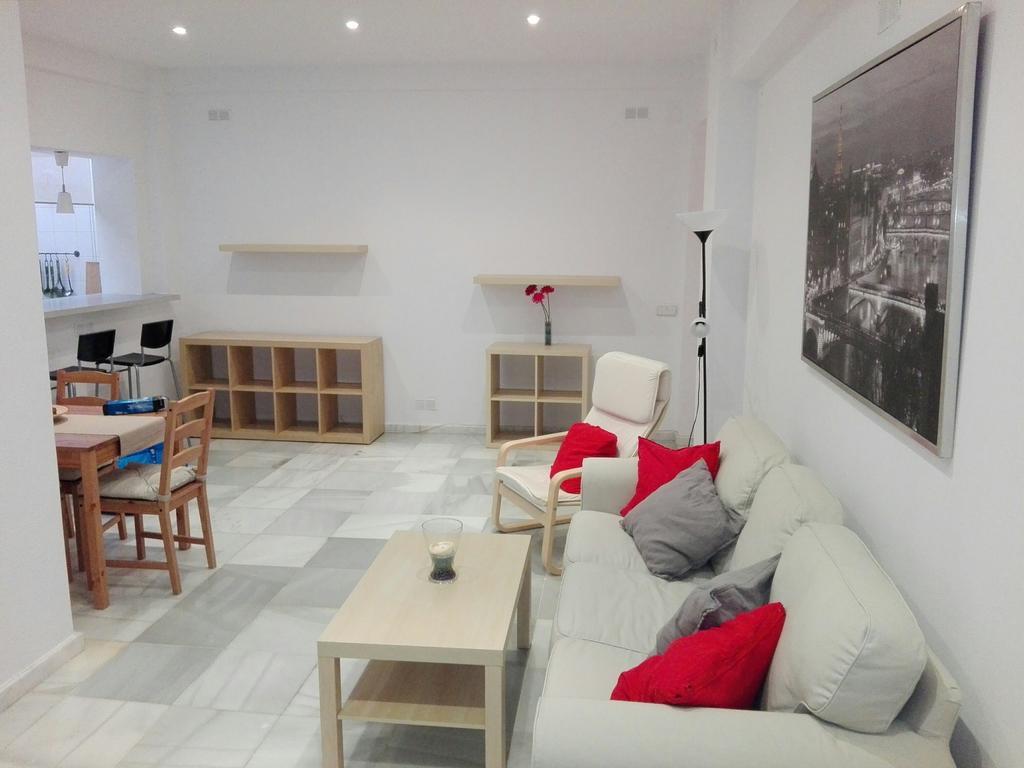Centrico Apartamento Con Patio Privado Sevilha Exterior foto