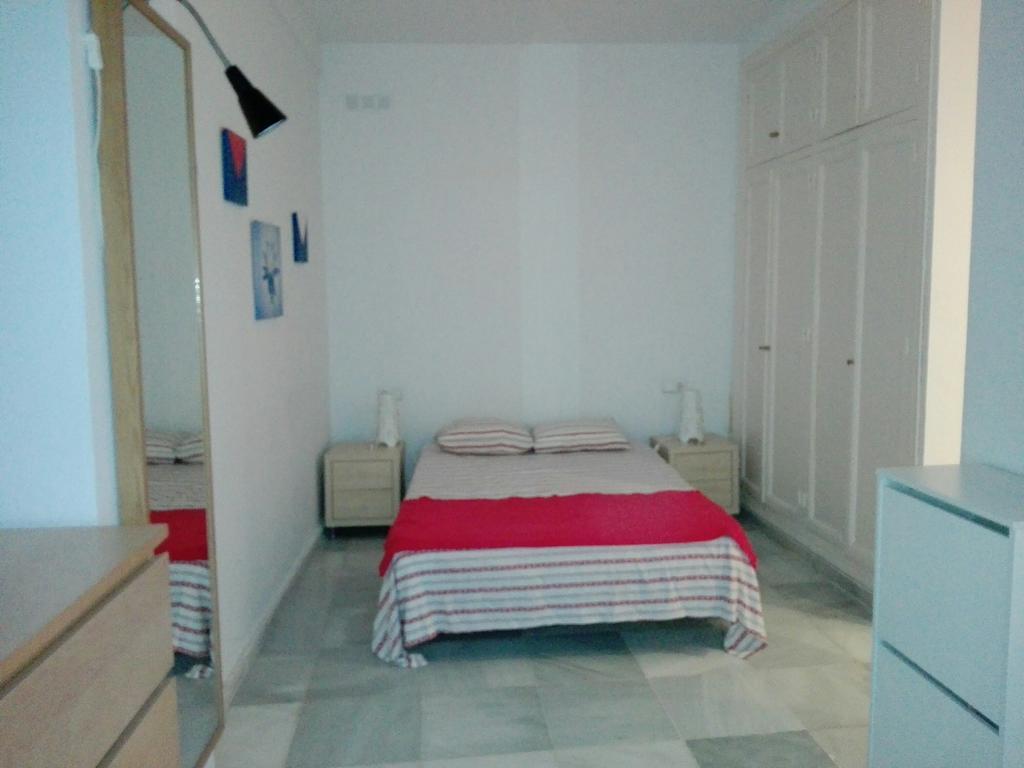 Centrico Apartamento Con Patio Privado Sevilha Exterior foto